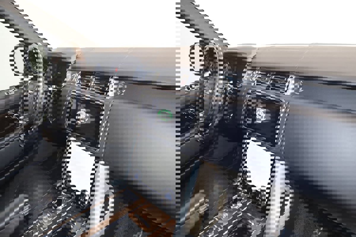 Used 2021 Land Rover Range Rover P525 Westminster Edition image 48