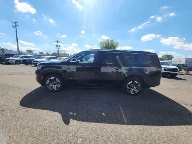 Certified 2024 Jeep Wagoneer L Series II w/ Flexible Seating Group AWD/4WD image 22