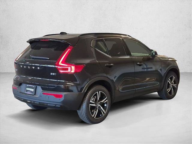 New 2026 Volvo XC40 B5 Core w/ Protection Package Premier AWD/4WD image 2