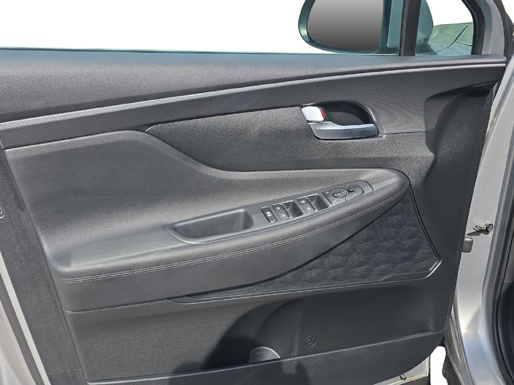 Used 2023 Hyundai Santa Fe SE FWD image 12
