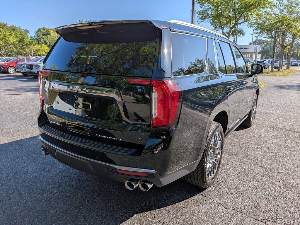 Used 2023 GMC Yukon Denali Ultimate image 3