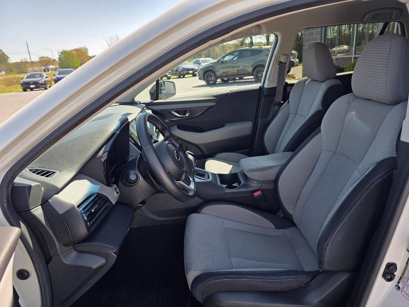 Used 2020 Subaru Outback Premium image 9