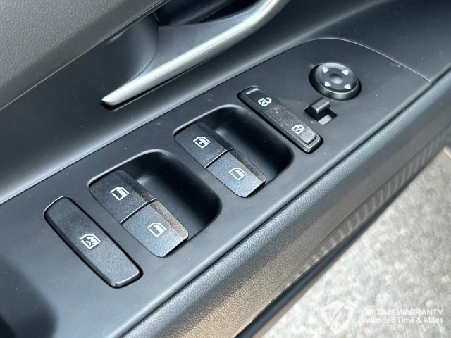 New 2026 Hyundai Elantra SE FWD image 18