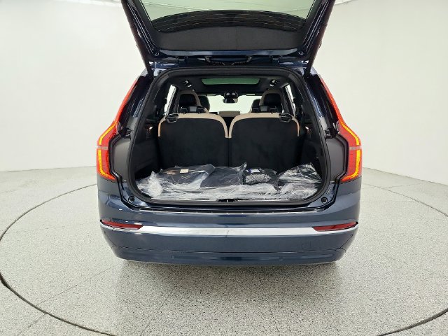New 2027 Volvo XC90 B6 Plus AWD/4WD image 19