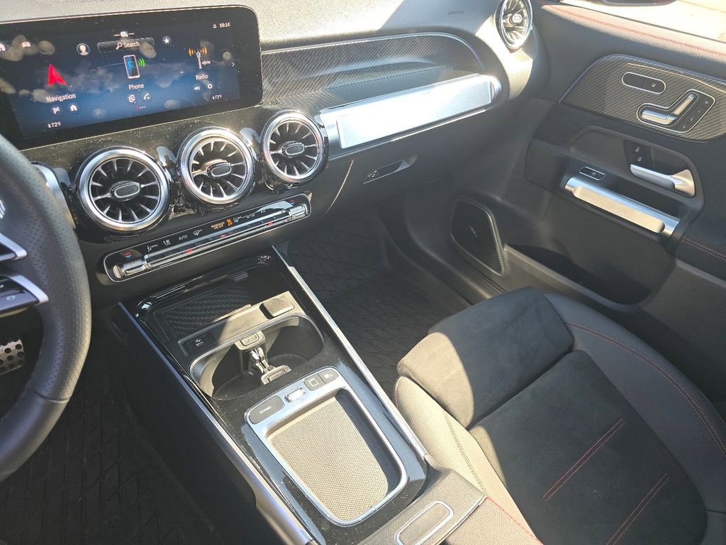 Certified 2026 Mercedes-Benz GLB 35 AMG 4MATIC image 30