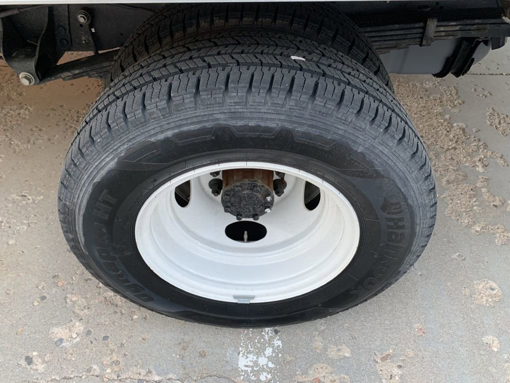 Used 2023 Ford E-450 and Econoline 450 Super Duty w/ Power Windows & Locks Group image 14