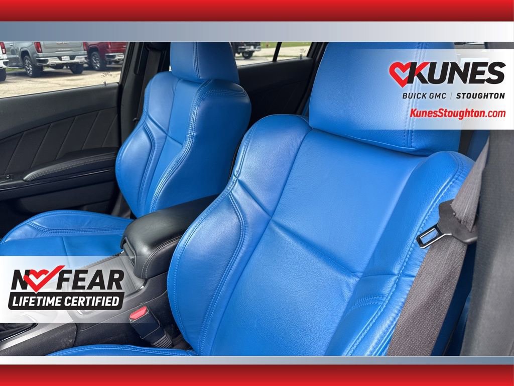 Used 2022 Dodge Charger R/T w/ Performance Handling Group image 28