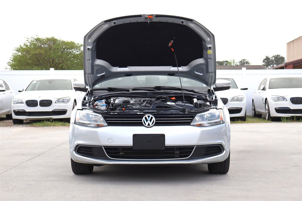 Used 2013 Volkswagen Jetta TDI image 32
