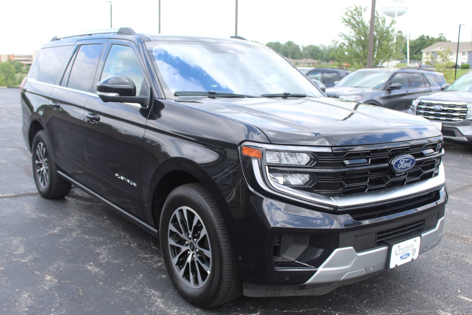 Used 2025 Ford Expedition Max Platinum AWD/4WD image 9