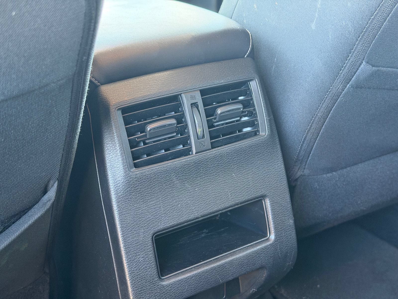Used 2024 Mitsubishi Outlander ES FWD image 15