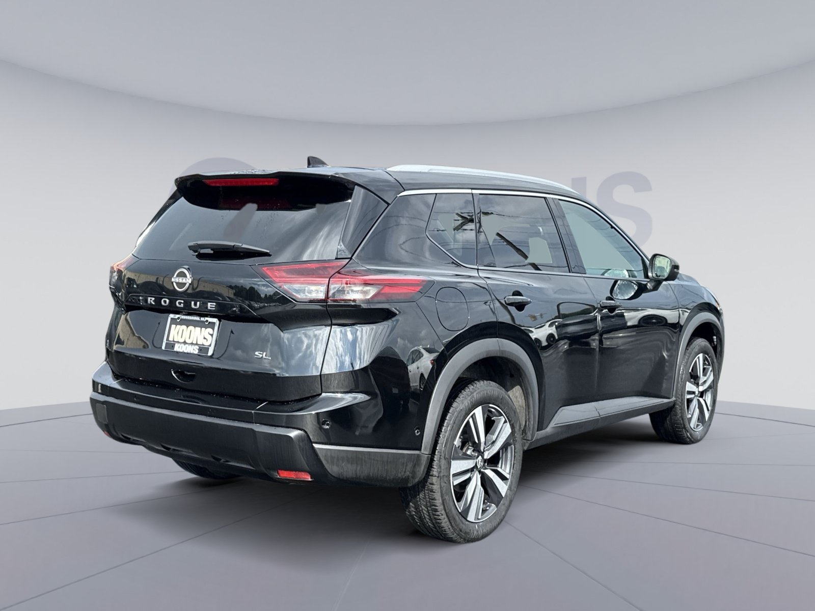 Used 2026 Nissan Rogue SL FWD image 7