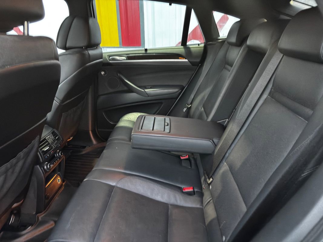 Used 2014 BMW X6 xDrive50i image 36