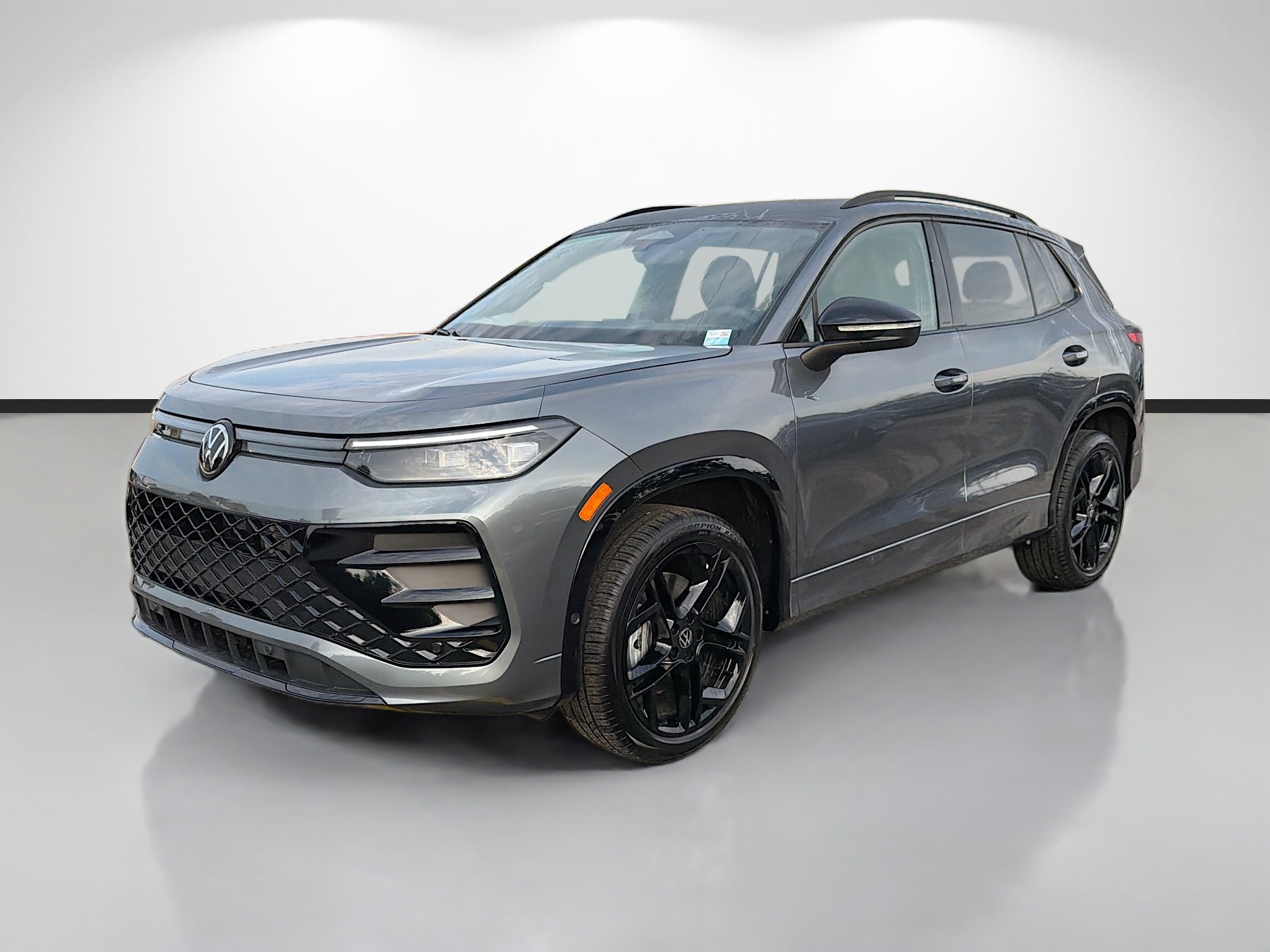 New 2026 Volkswagen Tiguan SE R-Line AWD/4WD image 7