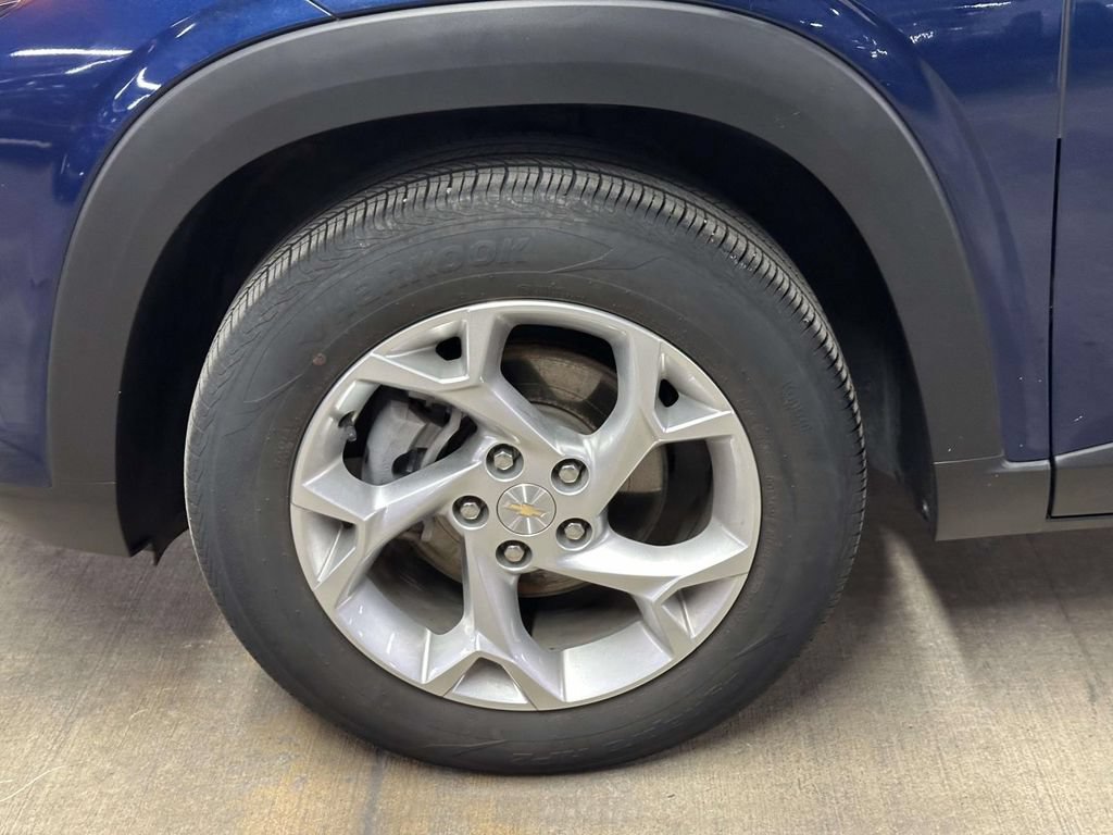 Used 2024 Chevrolet Trax LS w/ LS Convenience Package FWD image 10