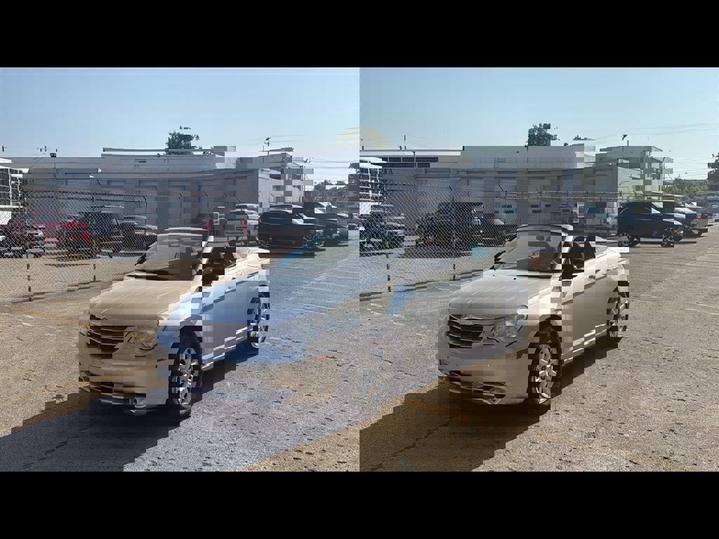 Used 2008 Chrysler Sebring LX image 2