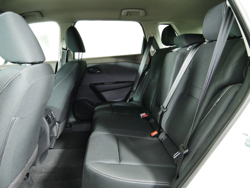 Used 2023 Nissan Rogue S image 19