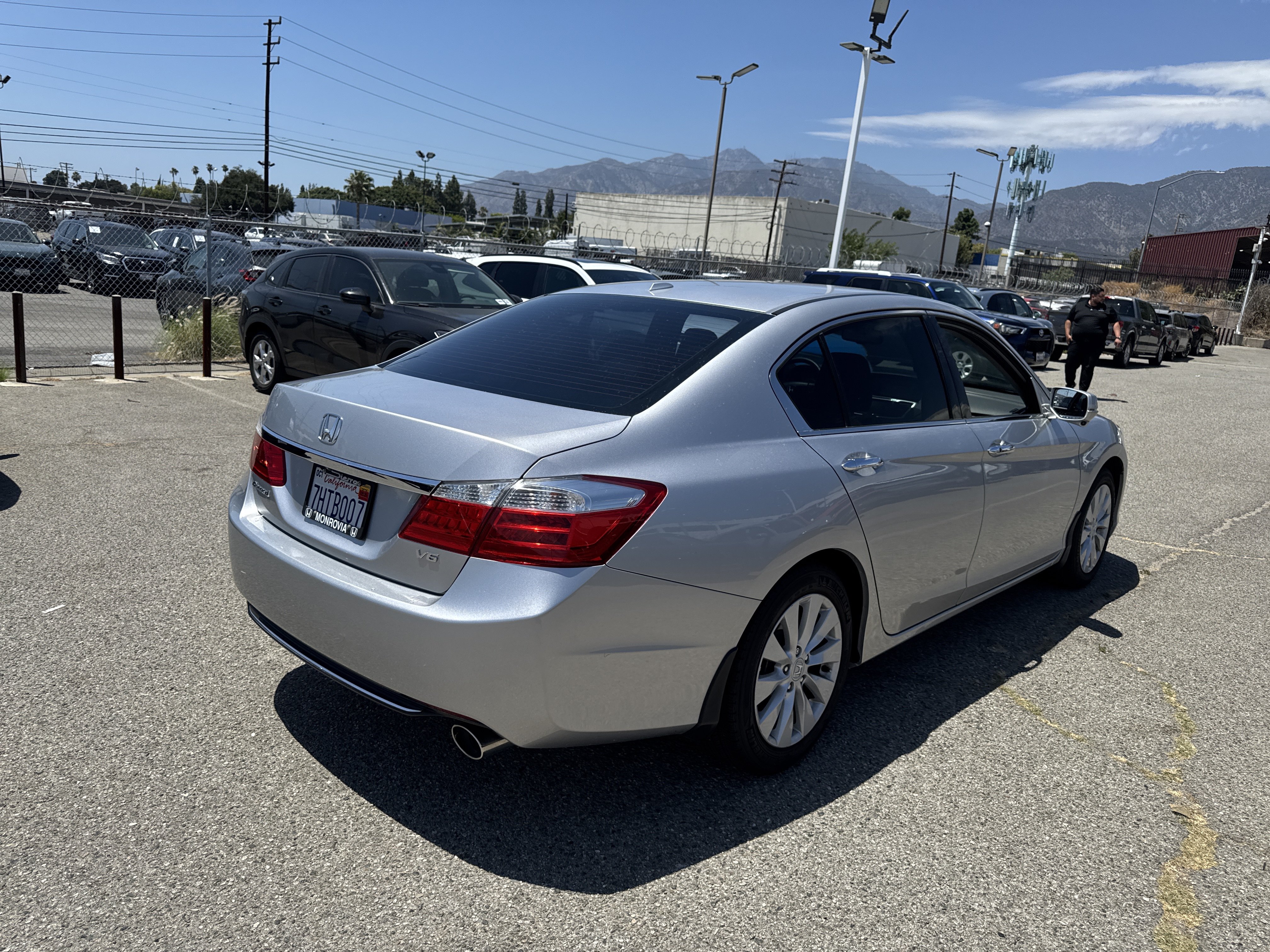 Used 2015 Honda Accord EX-L image 4