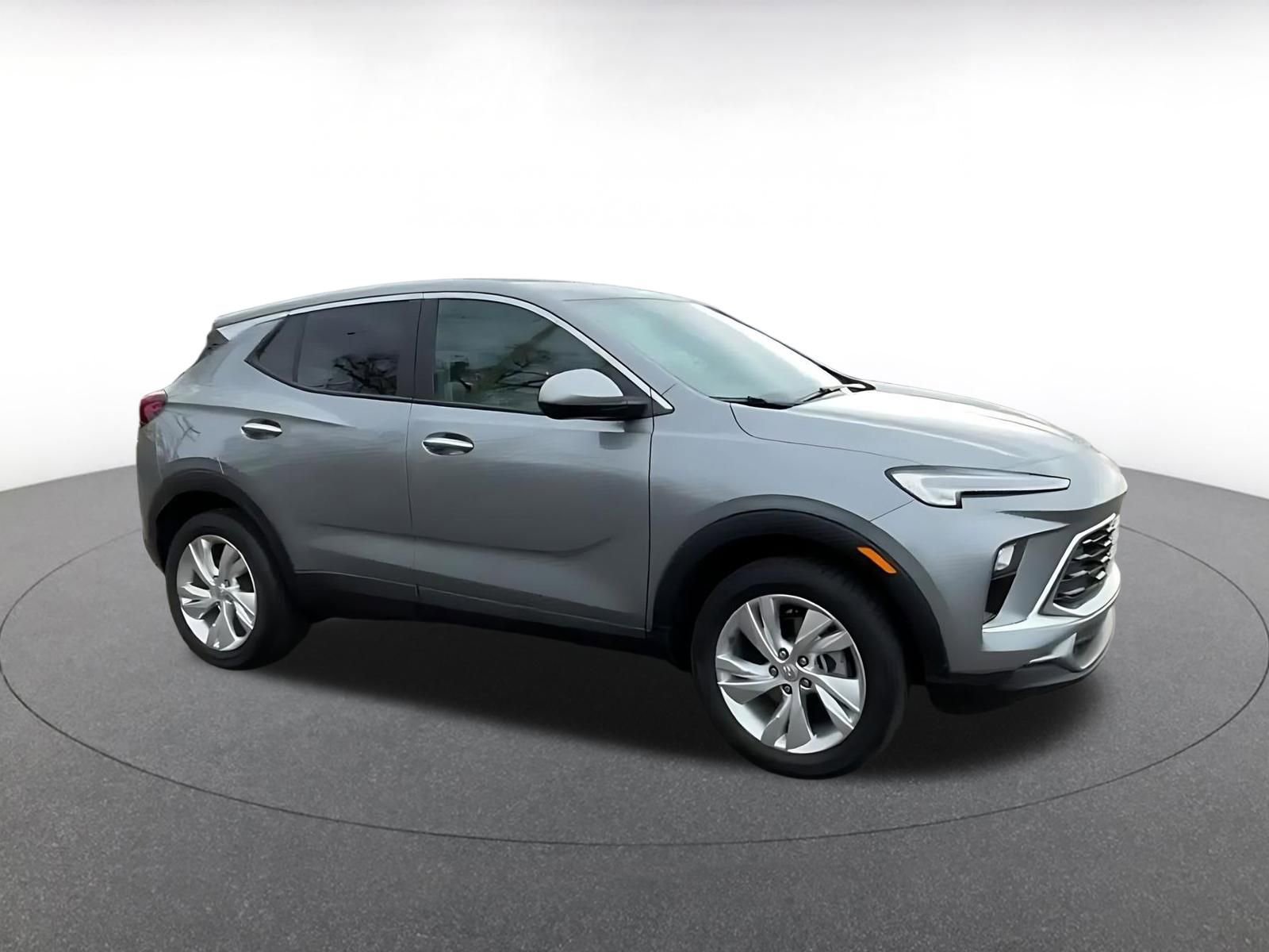 Used 2025 Buick Encore GX Preferred image 2