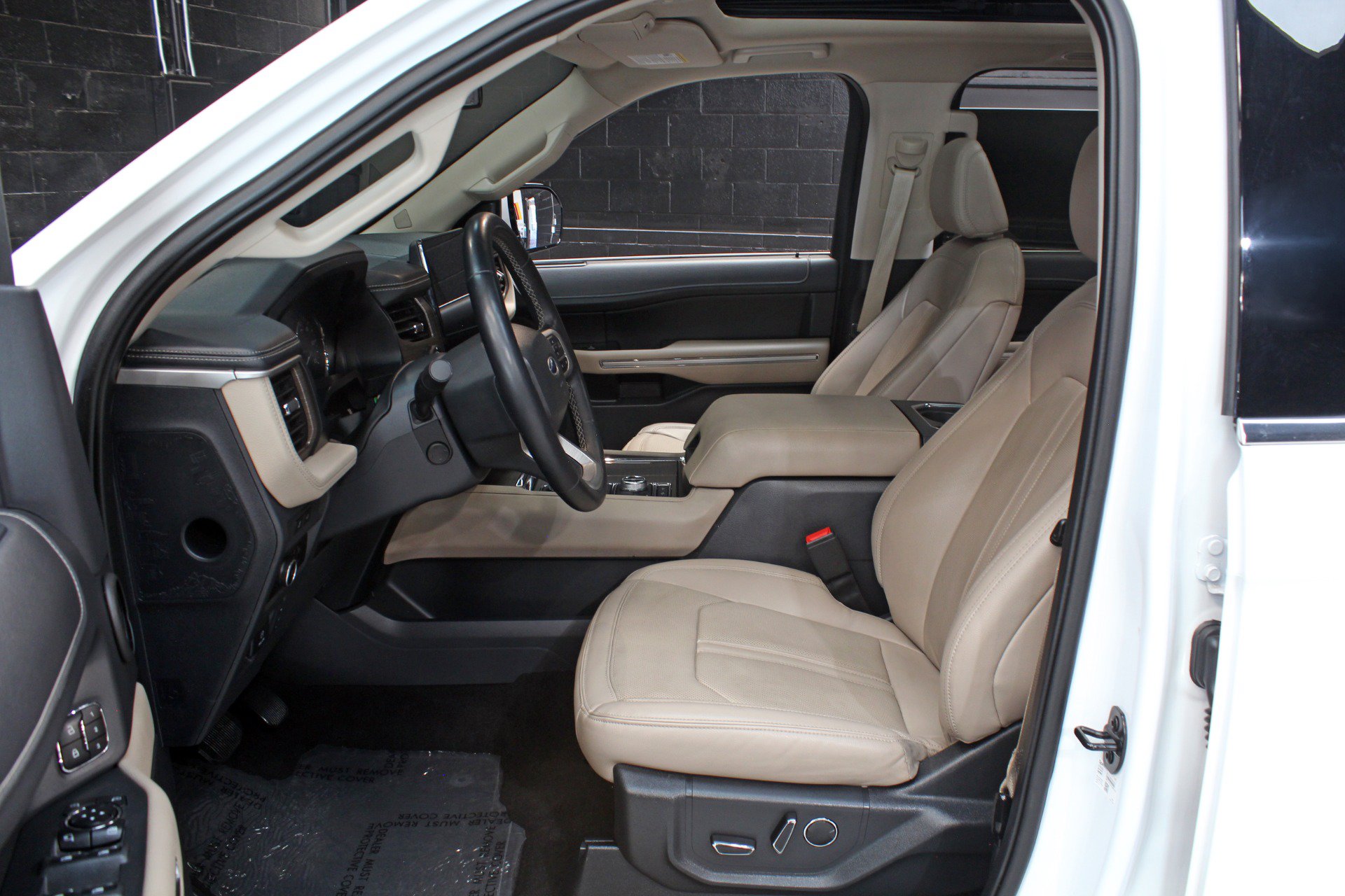Used 2023 Ford Expedition Max Limited AWD/4WD image 35