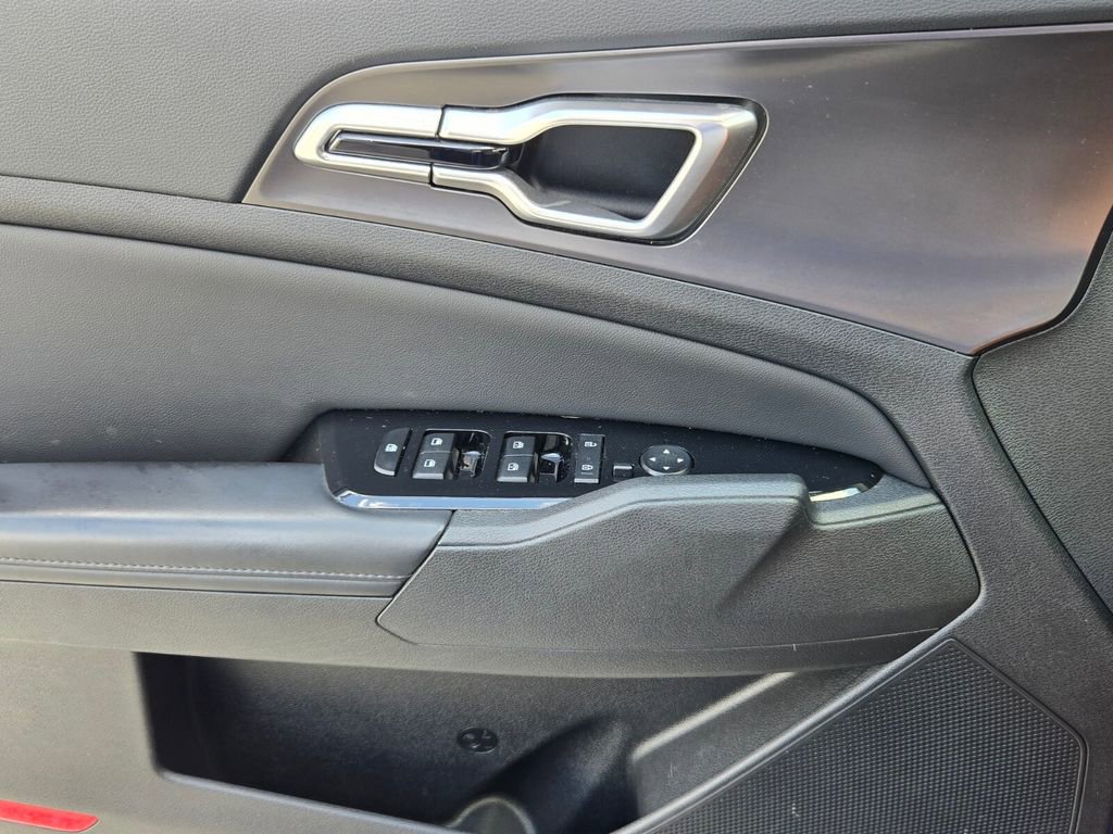 Used 2023 Kia Sportage EX FWD image 26