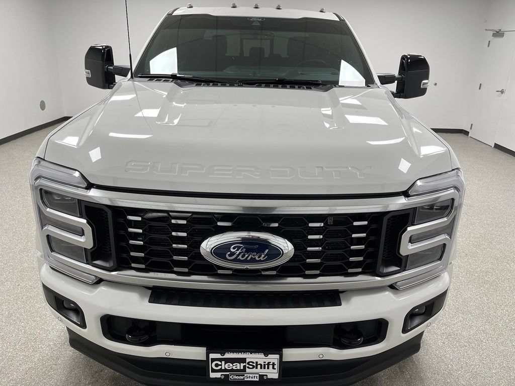 Used 2026 Ford F450 Platinum w/ FX4 Off-Road Package AWD/4WD image 3