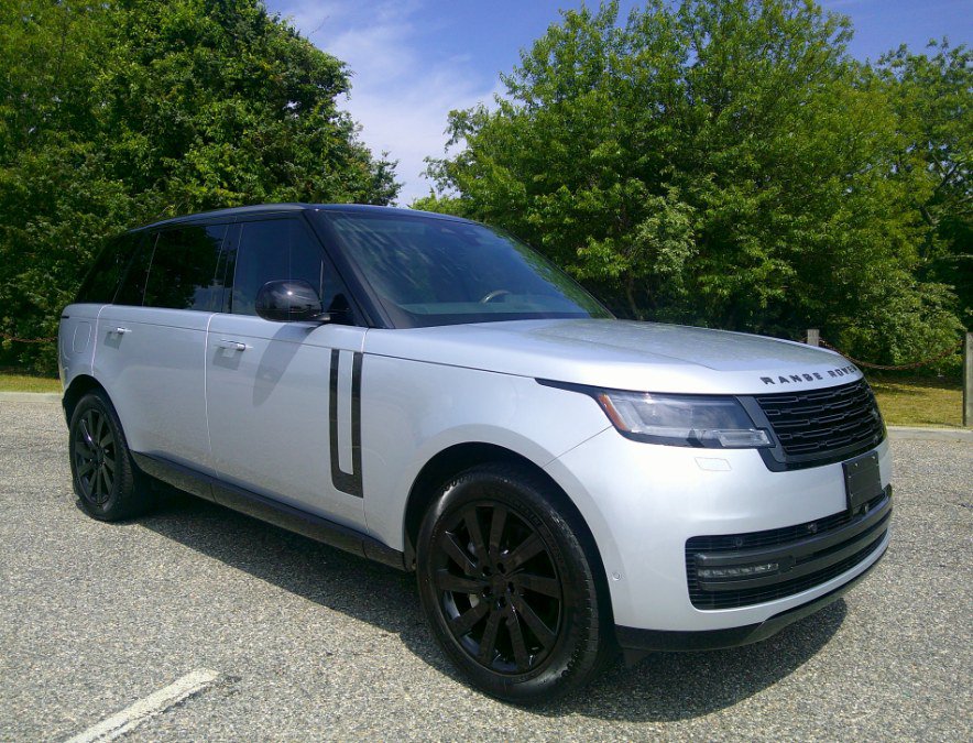 Used 2024 Land Rover Range Rover Long Wheelbase SE AWD/4WD image 2