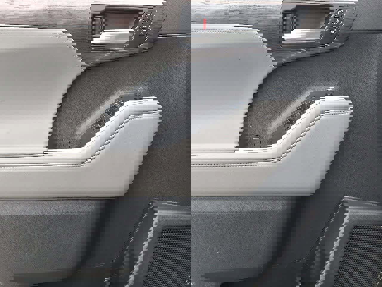 Used 2021 Toyota Highlander Limited image 16