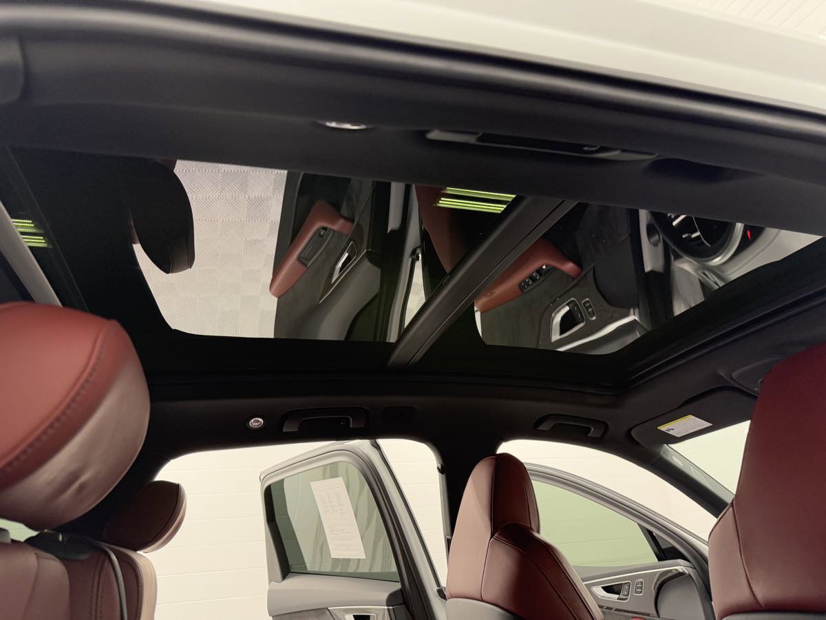 Used 2021 Audi SQ7 Premium Plus w/ Driver Assistance Package image 37