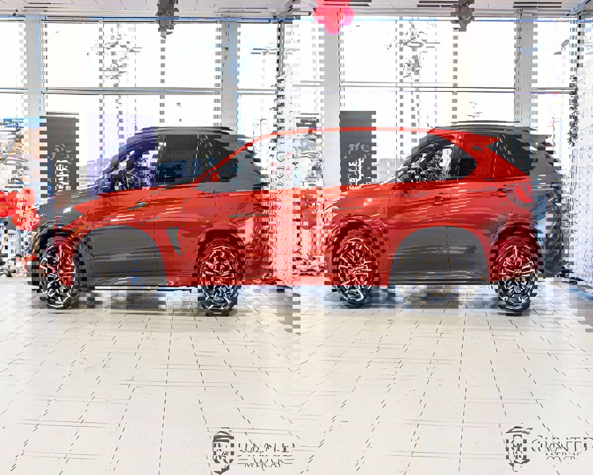 Used 2016 BMW X5 M image 8