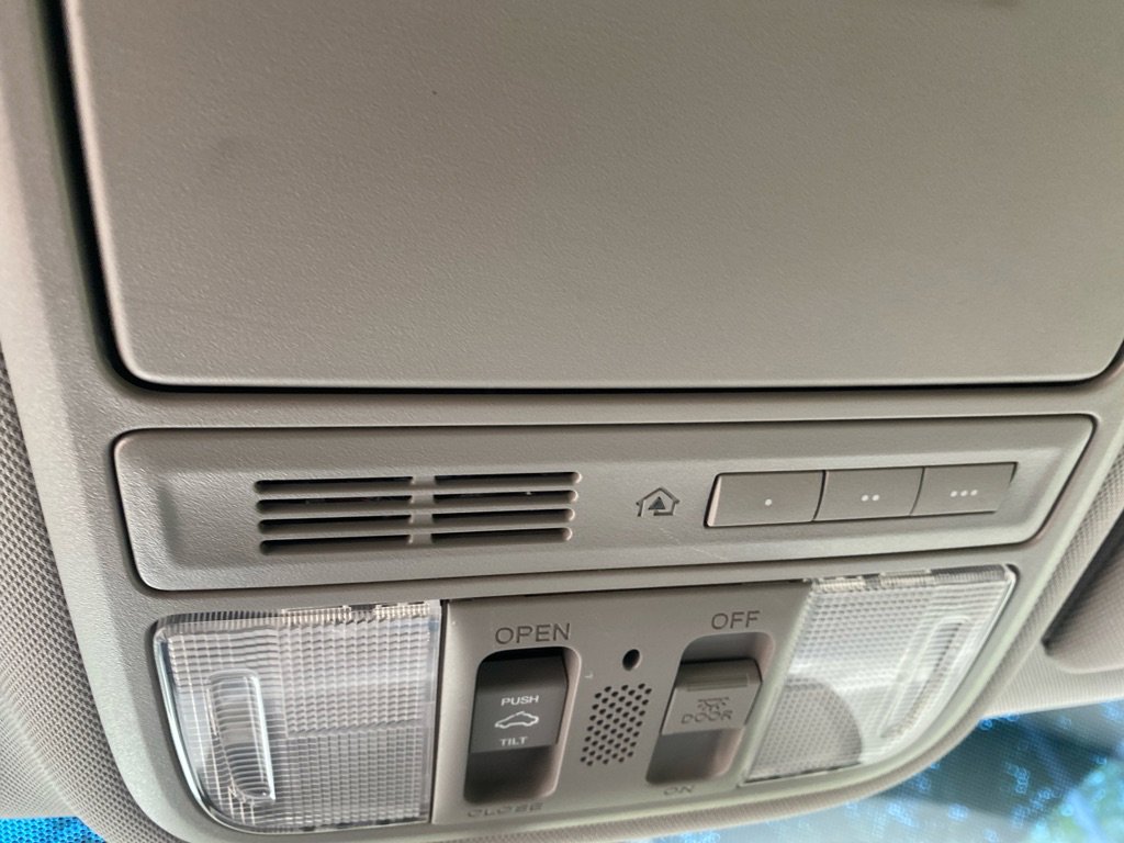 Used 2012 Honda Odyssey Touring image 18