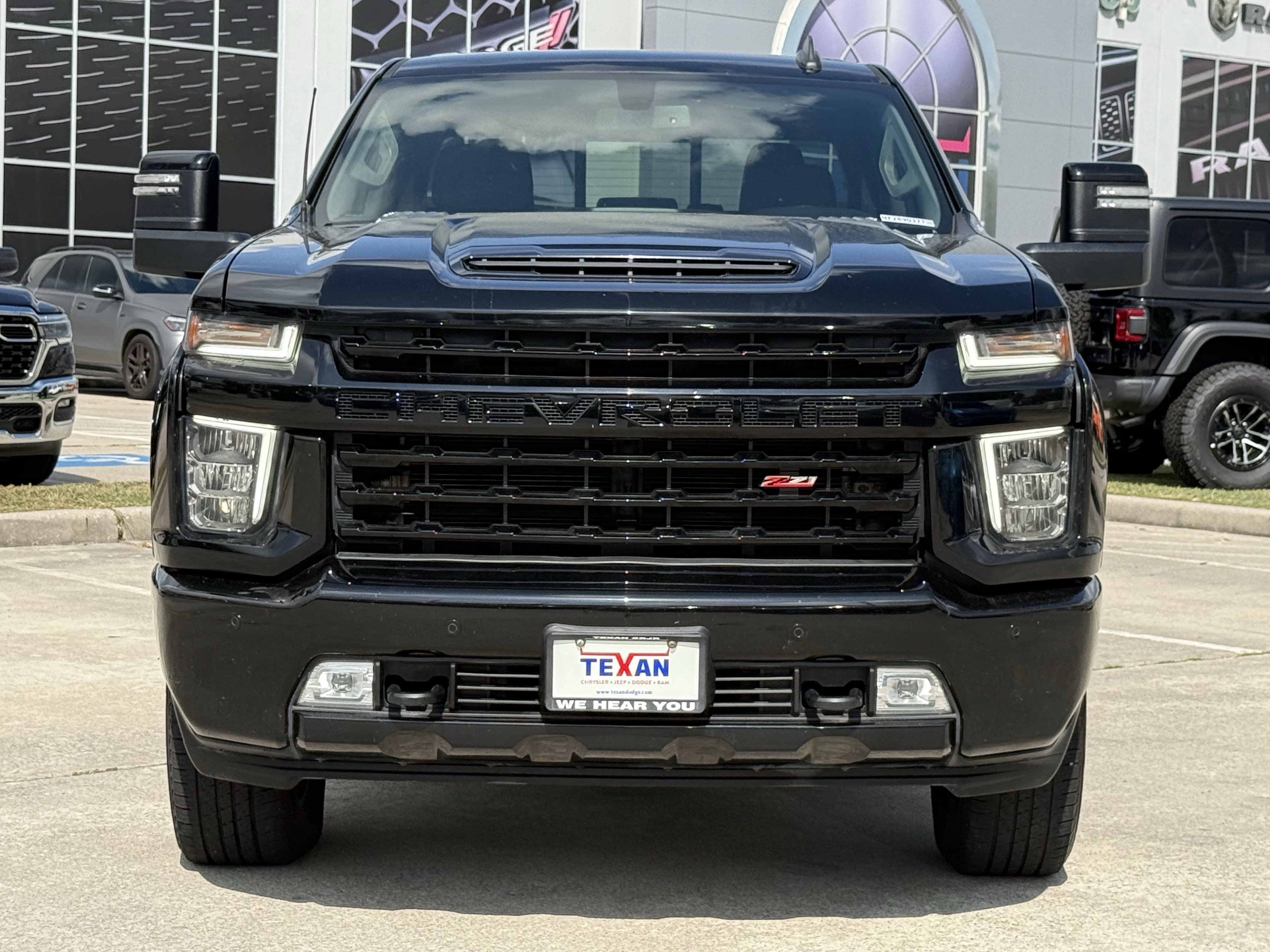 Used 2022 Chevrolet Silverado 2500 LT w/ Midnight Edition AWD/4WD image 10