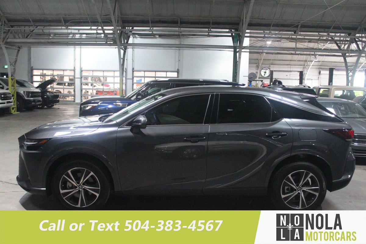 Used 2024 Lexus RX 350 FWD image 2