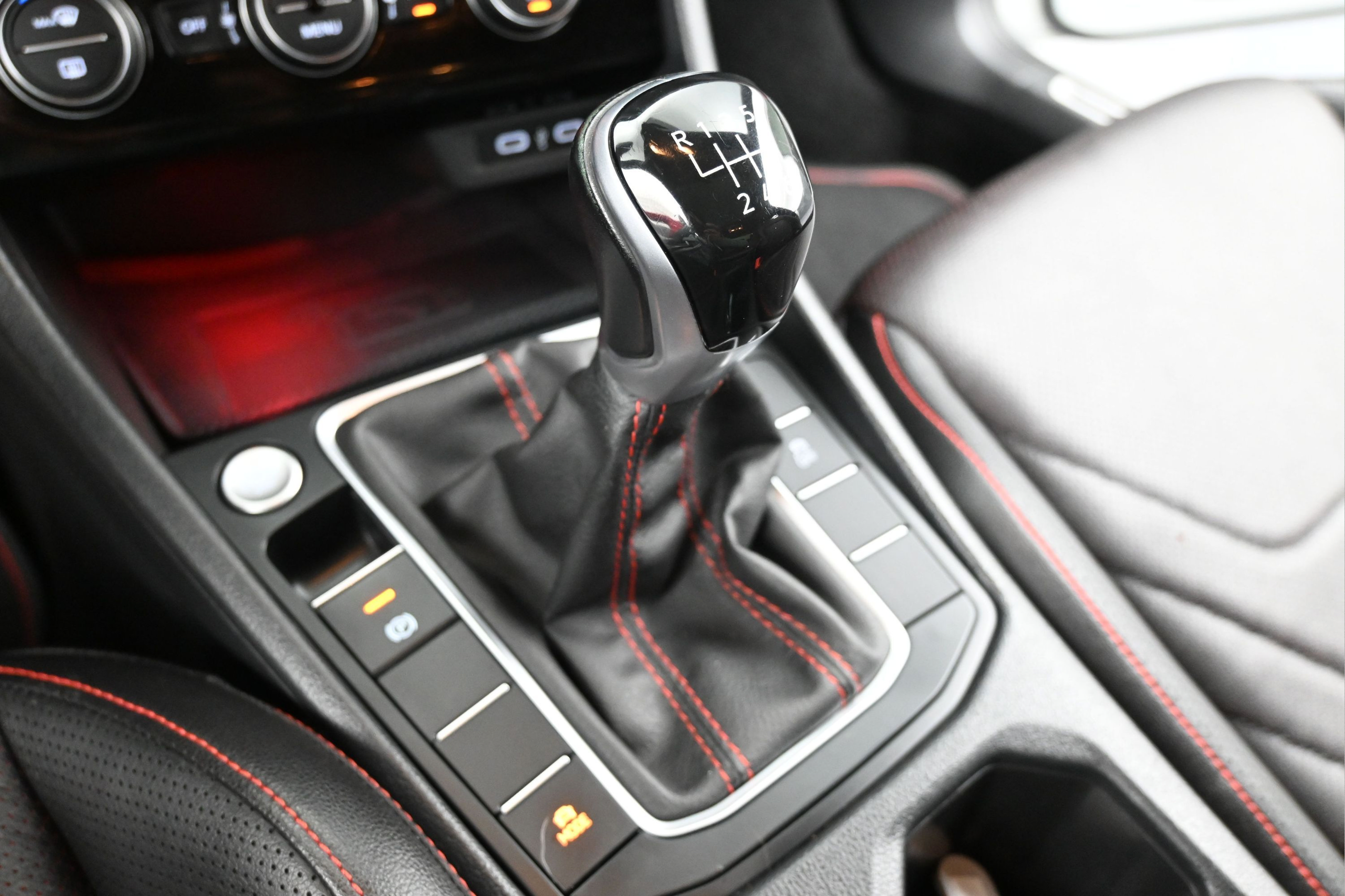 Used 2023 Volkswagen Jetta GLI Autobahn w/ GLI Black Package FWD image 18