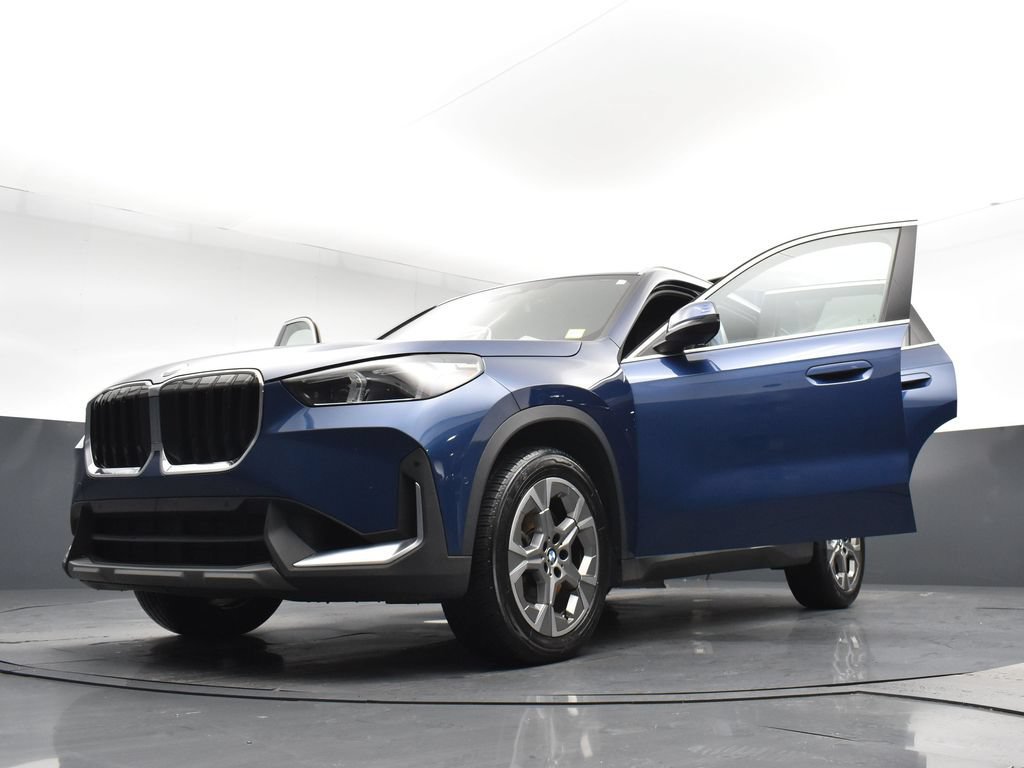 Used 2023 BMW X1 xDrive28i AWD/4WD image 30