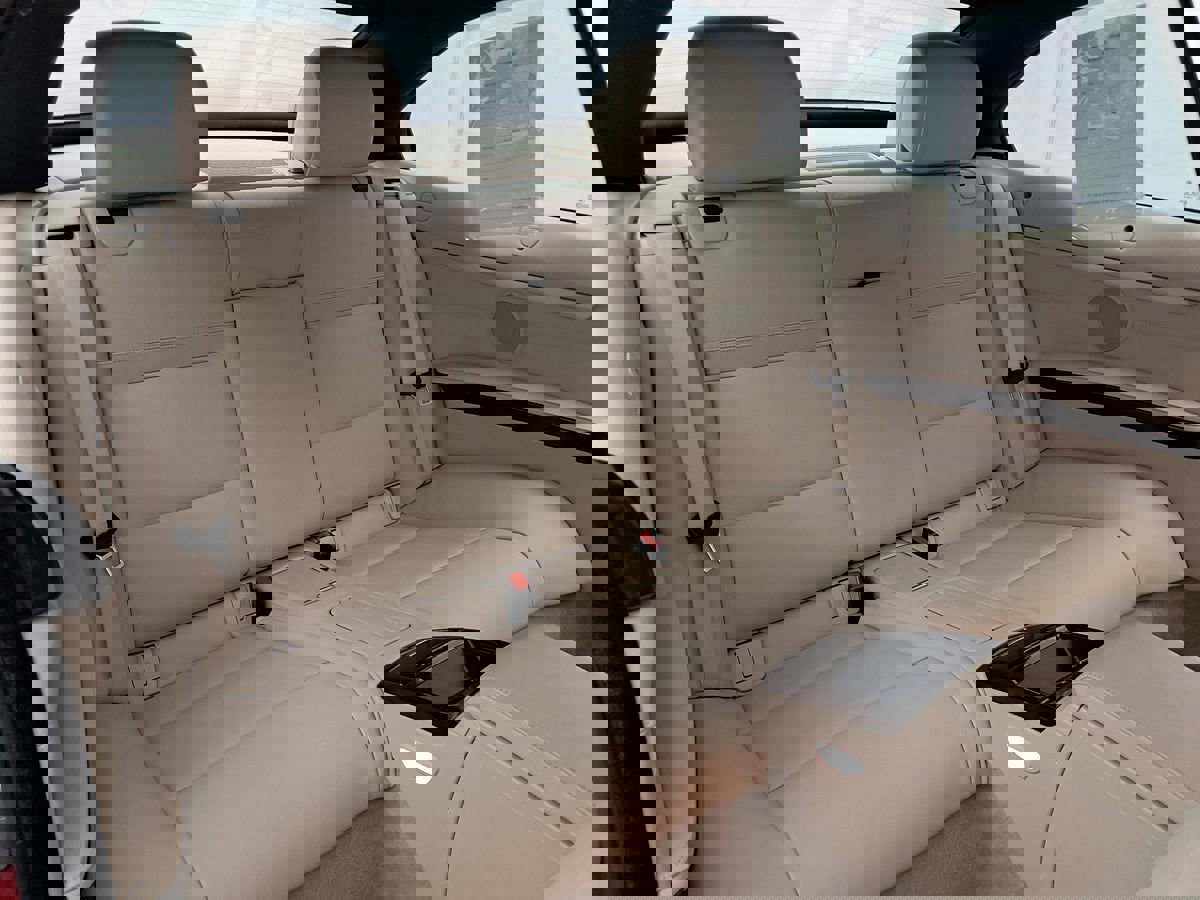 Used 2012 BMW 328i Convertible image 21