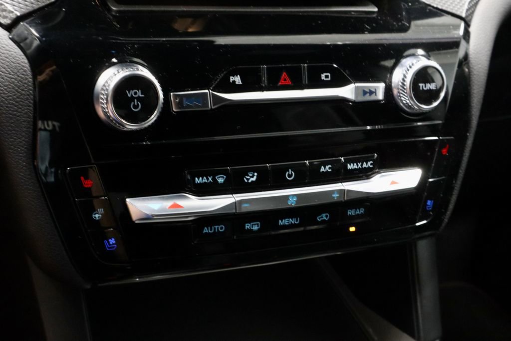 Used 2023 Ford Explorer ST w/ Equipment Group 401A AWD/4WD image 31
