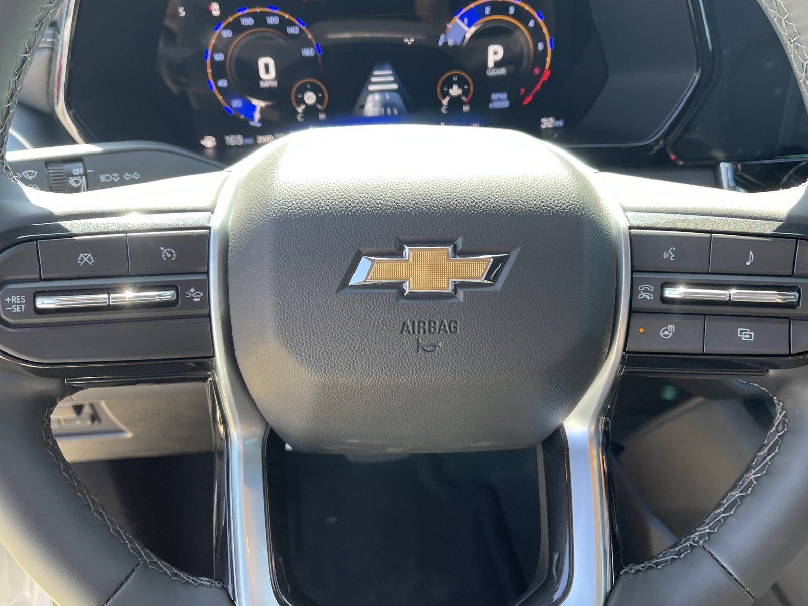 New 2026 Chevrolet Colorado LT w/ LT Convenience Package AWD/4WD image 22