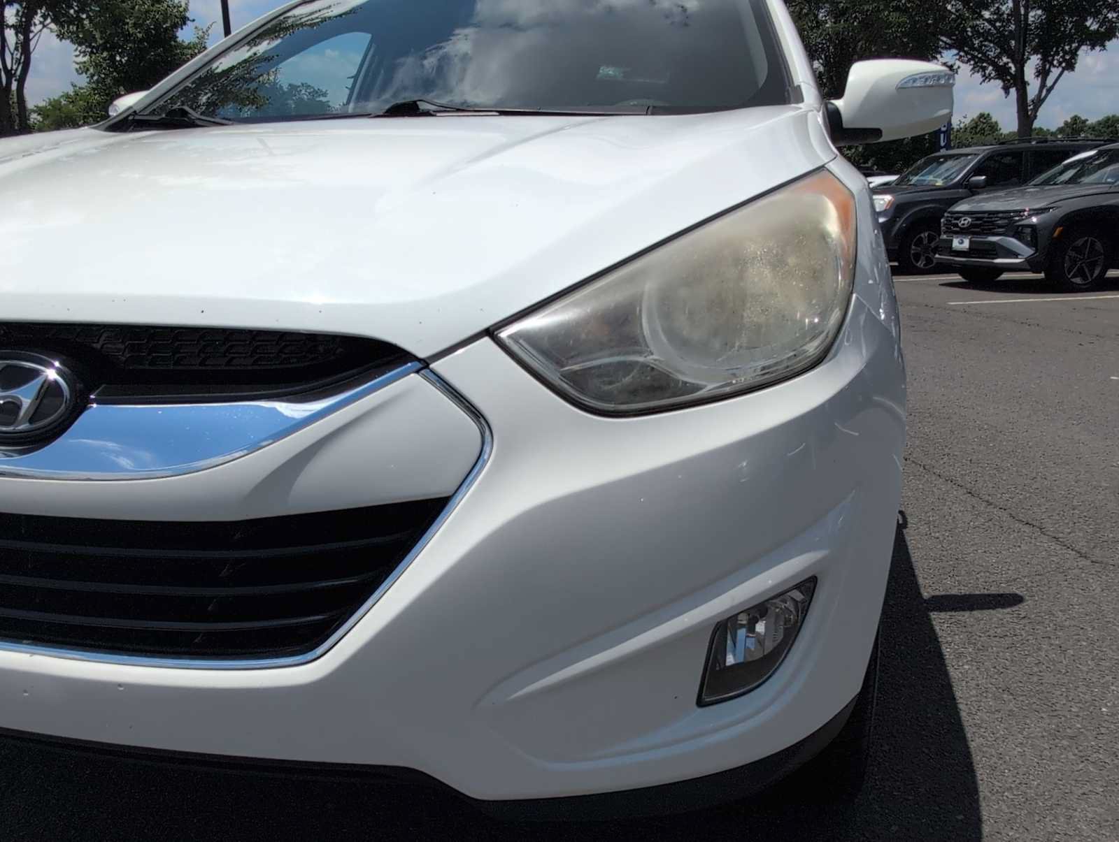 Used 2013 Hyundai Tucson Limited FWD image 11