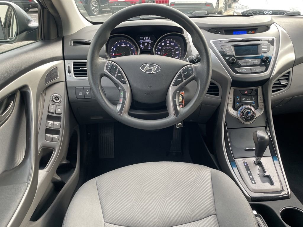 Used 2013 Hyundai Elantra GLS w/ Preferred Pkg FWD image 18
