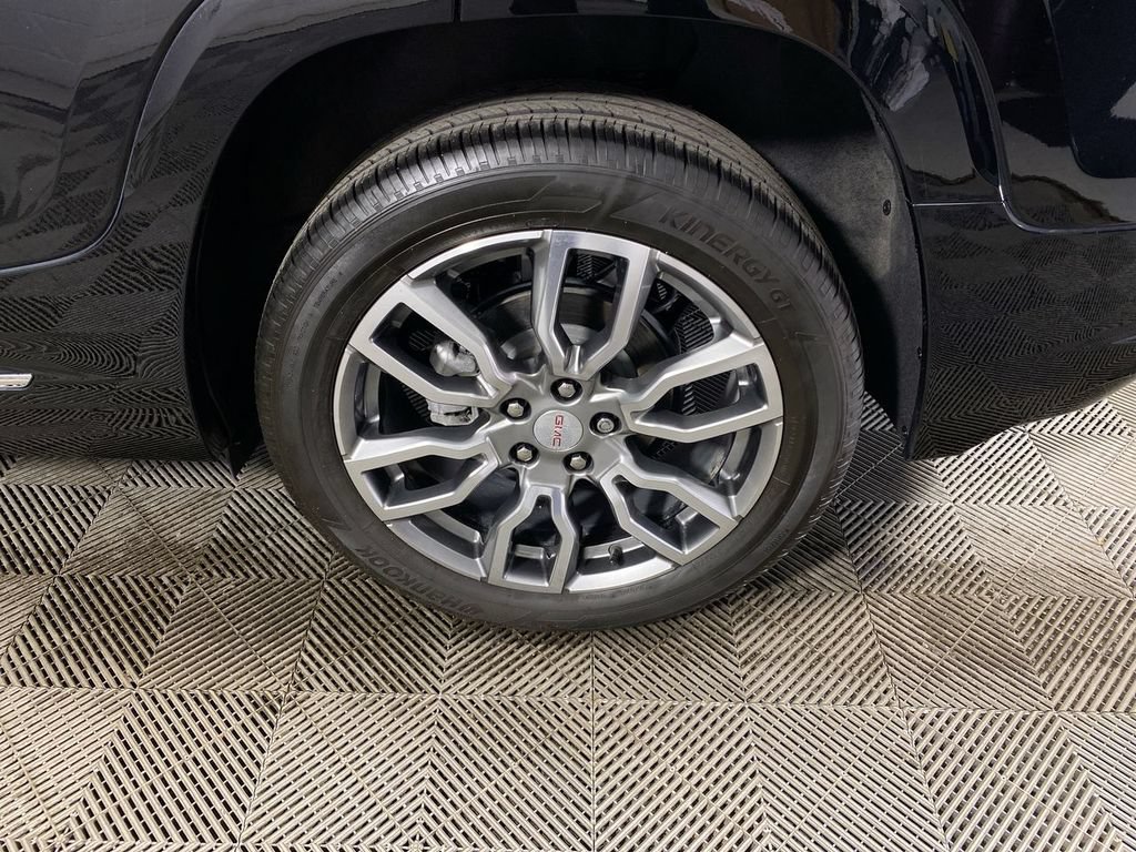 Certified 2023 GMC Terrain Denali w/ Denali Premium Package AWD/4WD image 10