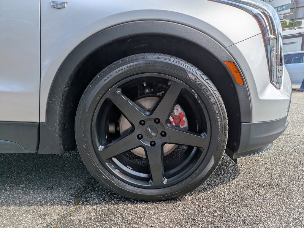 Used 2019 Cadillac XT4 Luxury w/ Cold Weather Package image 11