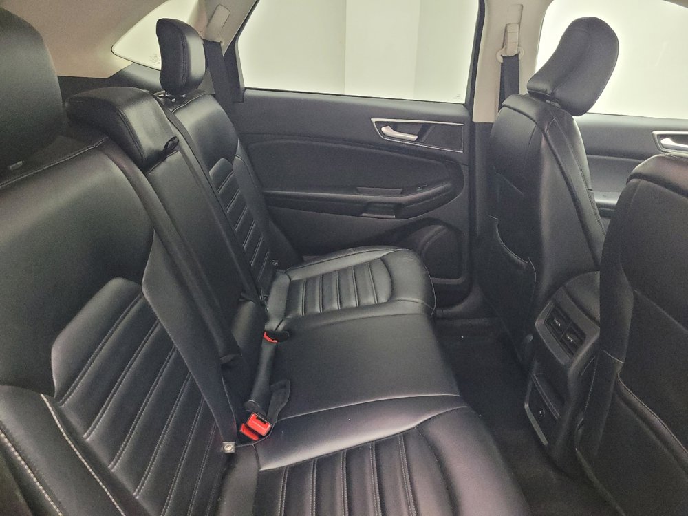 Used 2023 Ford Edge SEL image 19