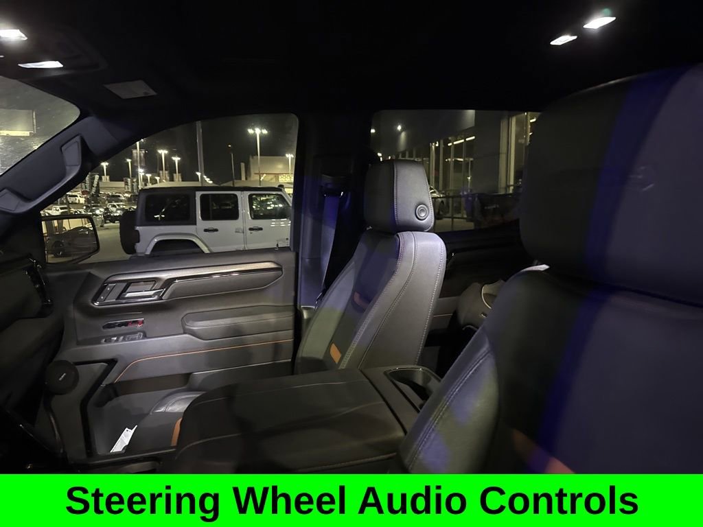 Used 2025 GMC Sierra 1500 AT4 w/ AT4 Premium Package image 9