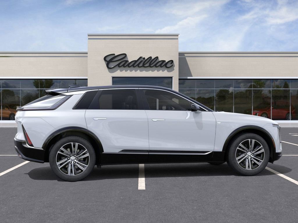 New 2026 Cadillac Lyriq Luxury image 5