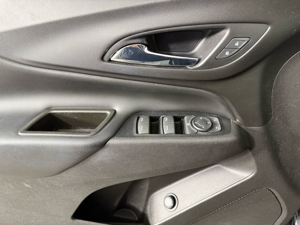 Used 2018 Chevrolet Equinox LT image 13