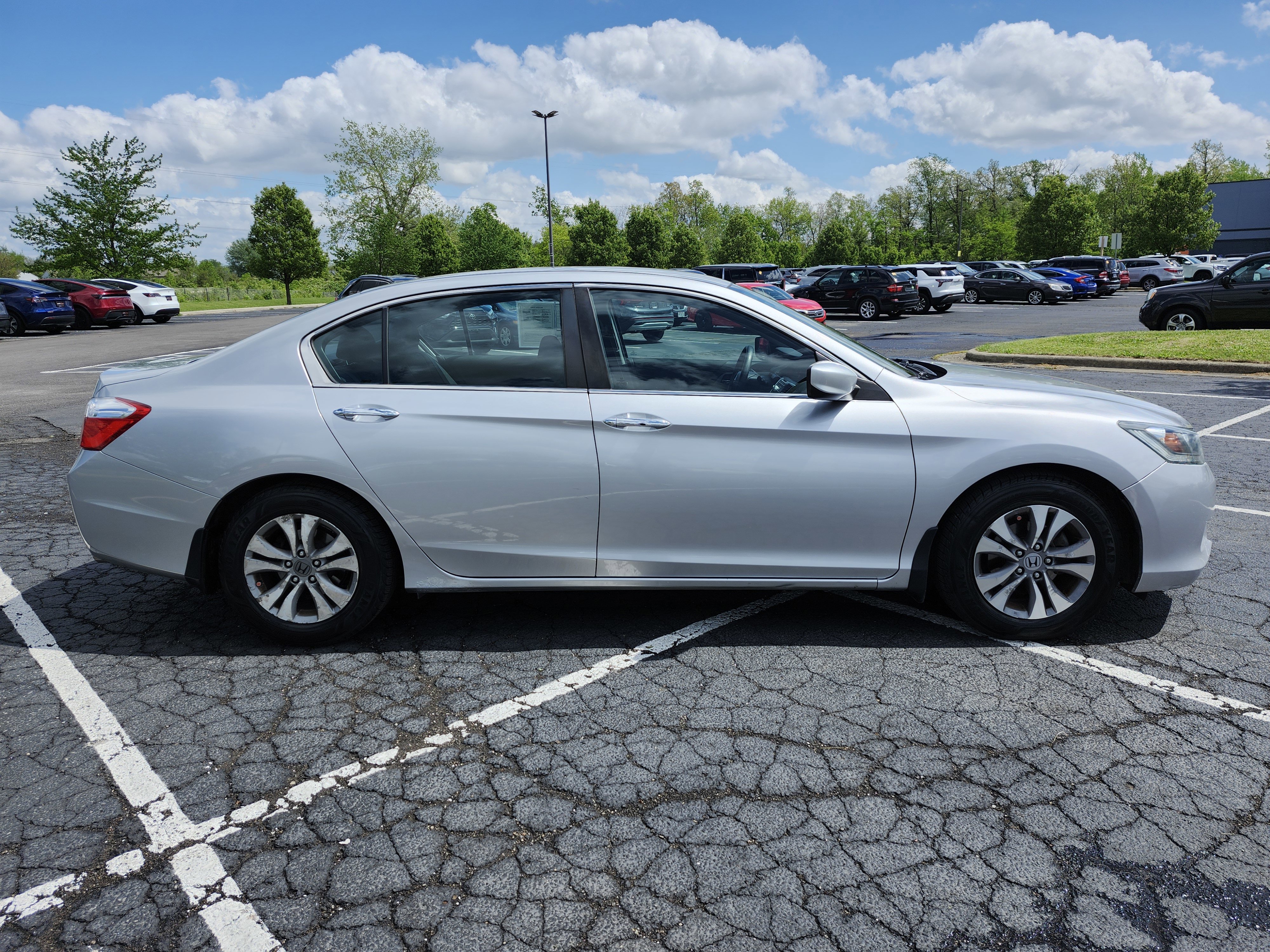 Used 2015 Honda Accord LX image 10