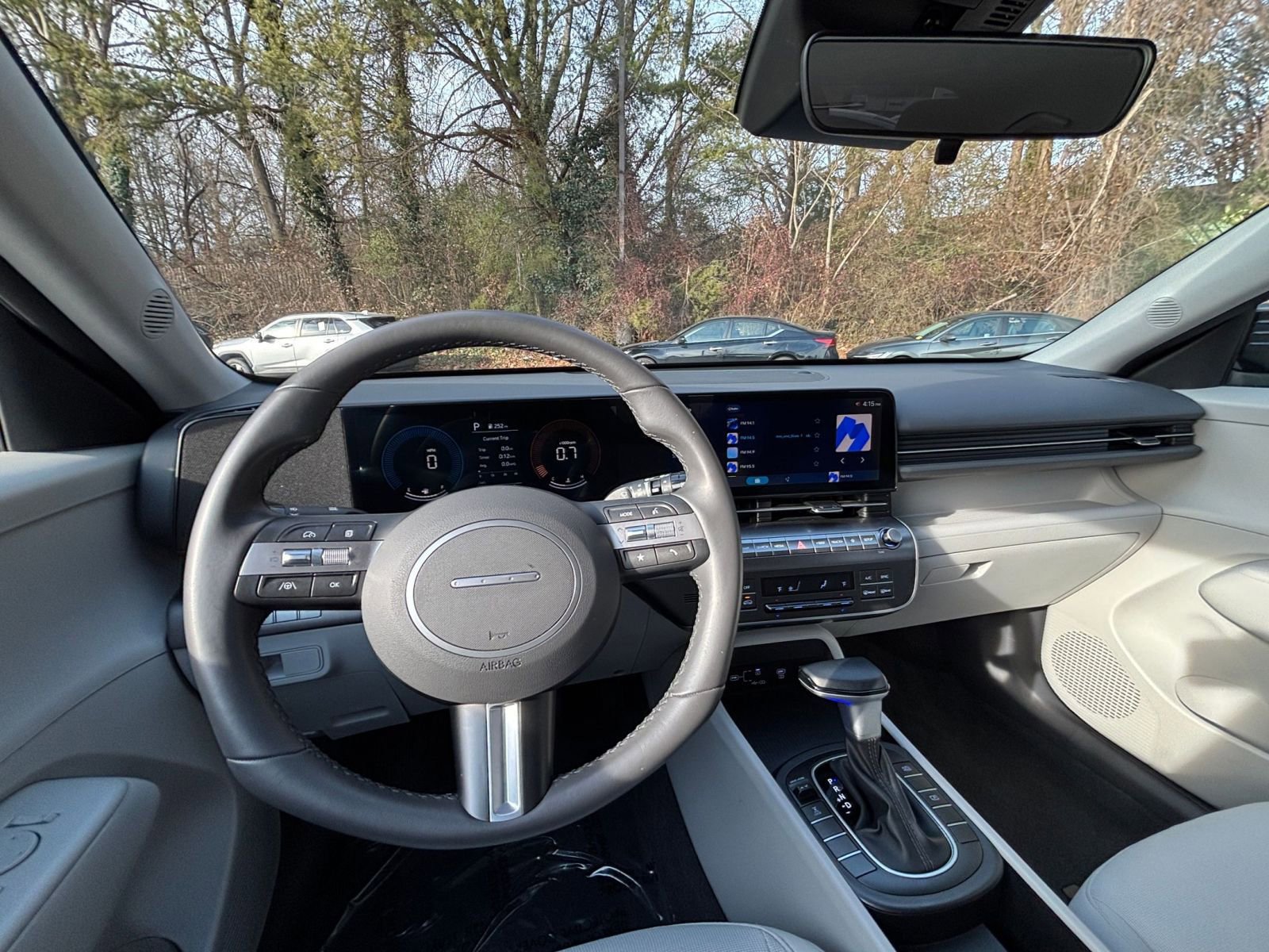 Used 2025 Hyundai Kona SEL image 34