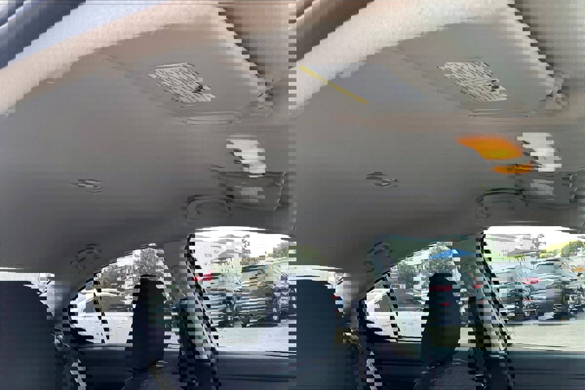 Used 2021 Nissan Versa SV image 22