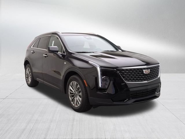 Certified 2024 Cadillac XT4 Premium Luxury w/ LPO, Floor Liner Package AWD/4WD image 3