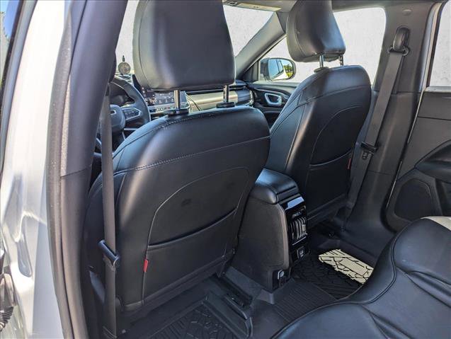 Used 2023 Jeep Compass Trailhawk AWD/4WD image 23
